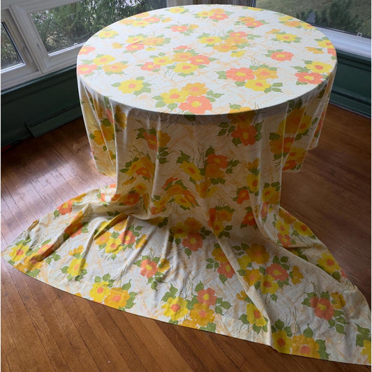 Vintage 70s flat / top sheet, yellow orange flowers, full/queen size, Tastemaker