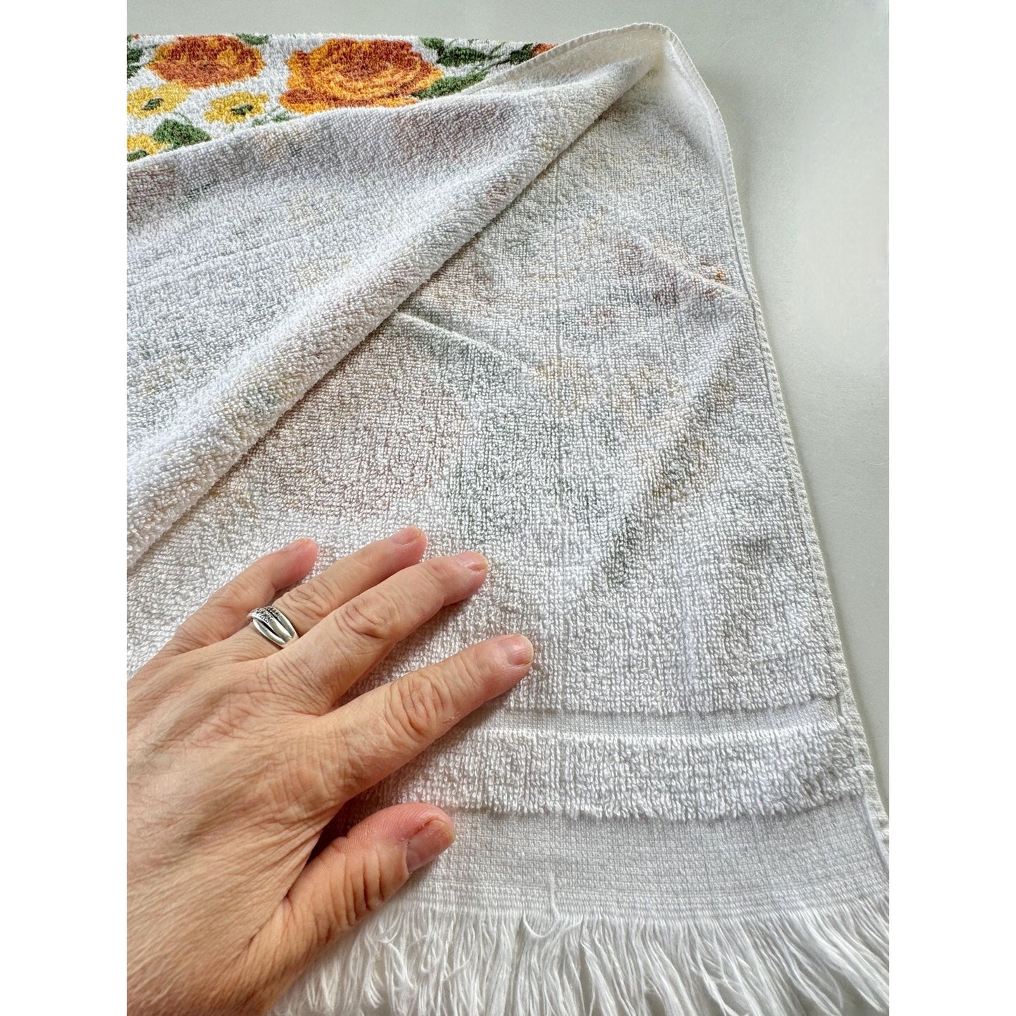 Vintage 70s bath towel, orange and yellow flowers with greenery