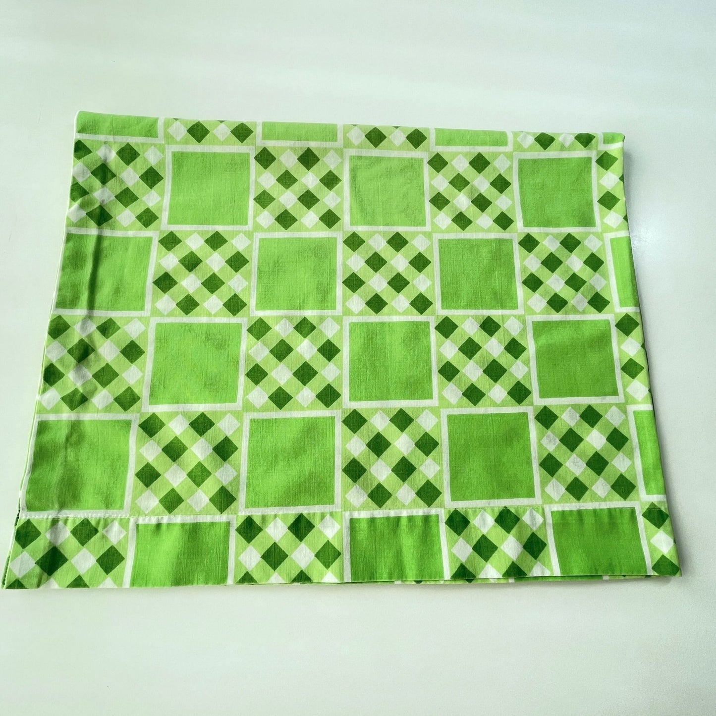 Vintage 70s green pillowcase,  TruPrest