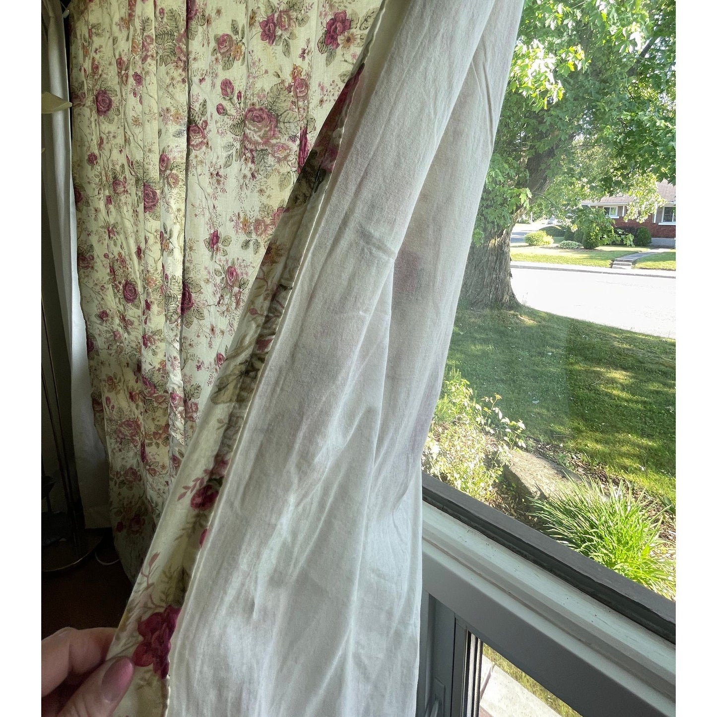 Vintage 90s curtain, beige with pink roses, lined panel