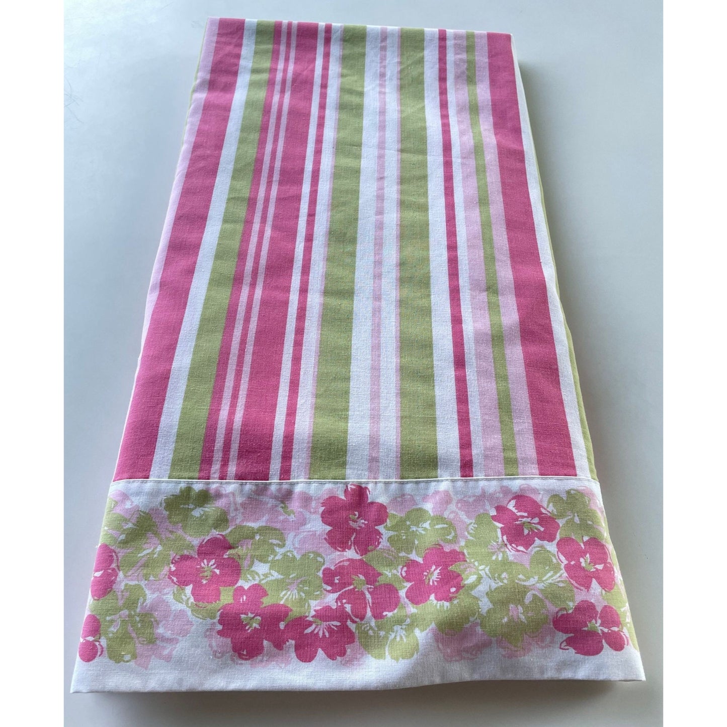Vintage 70s flat sheet, full/ double size bed, Truprest
