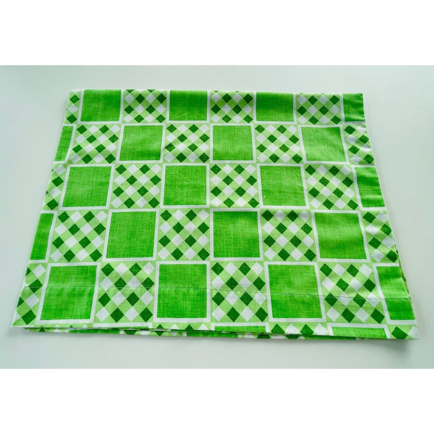 Vintage 80s pillowcase