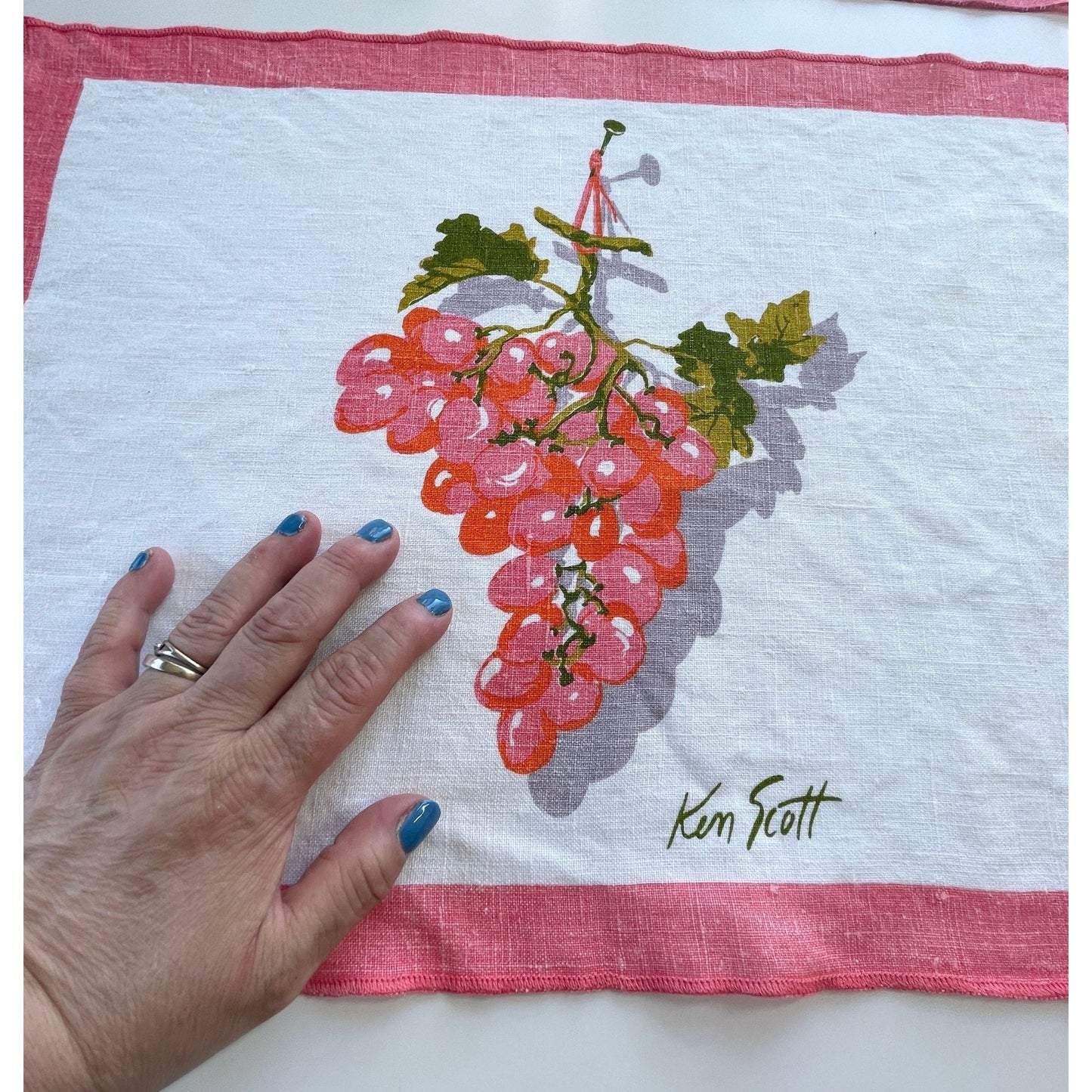 Vintage linen napkins, set of 4, designed by Ken Scott