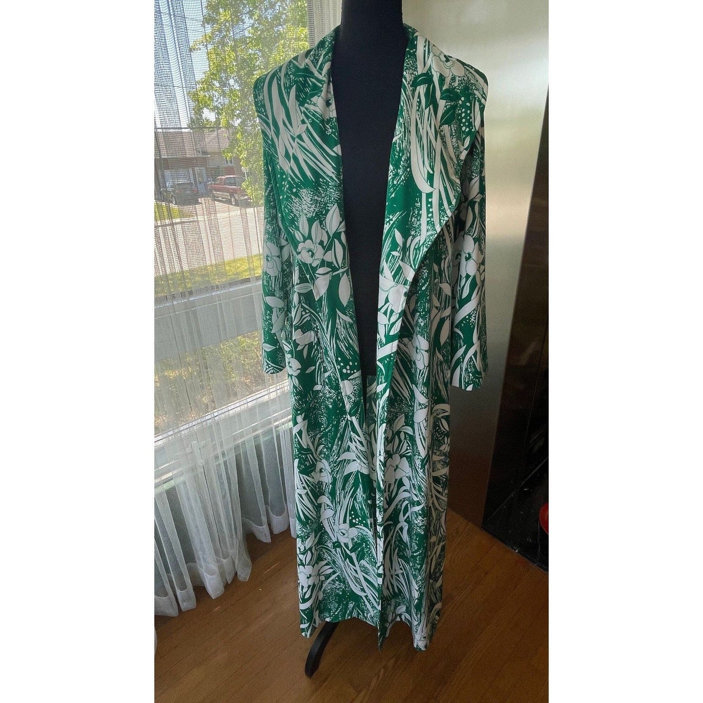Vintage 70s house dress, green floral