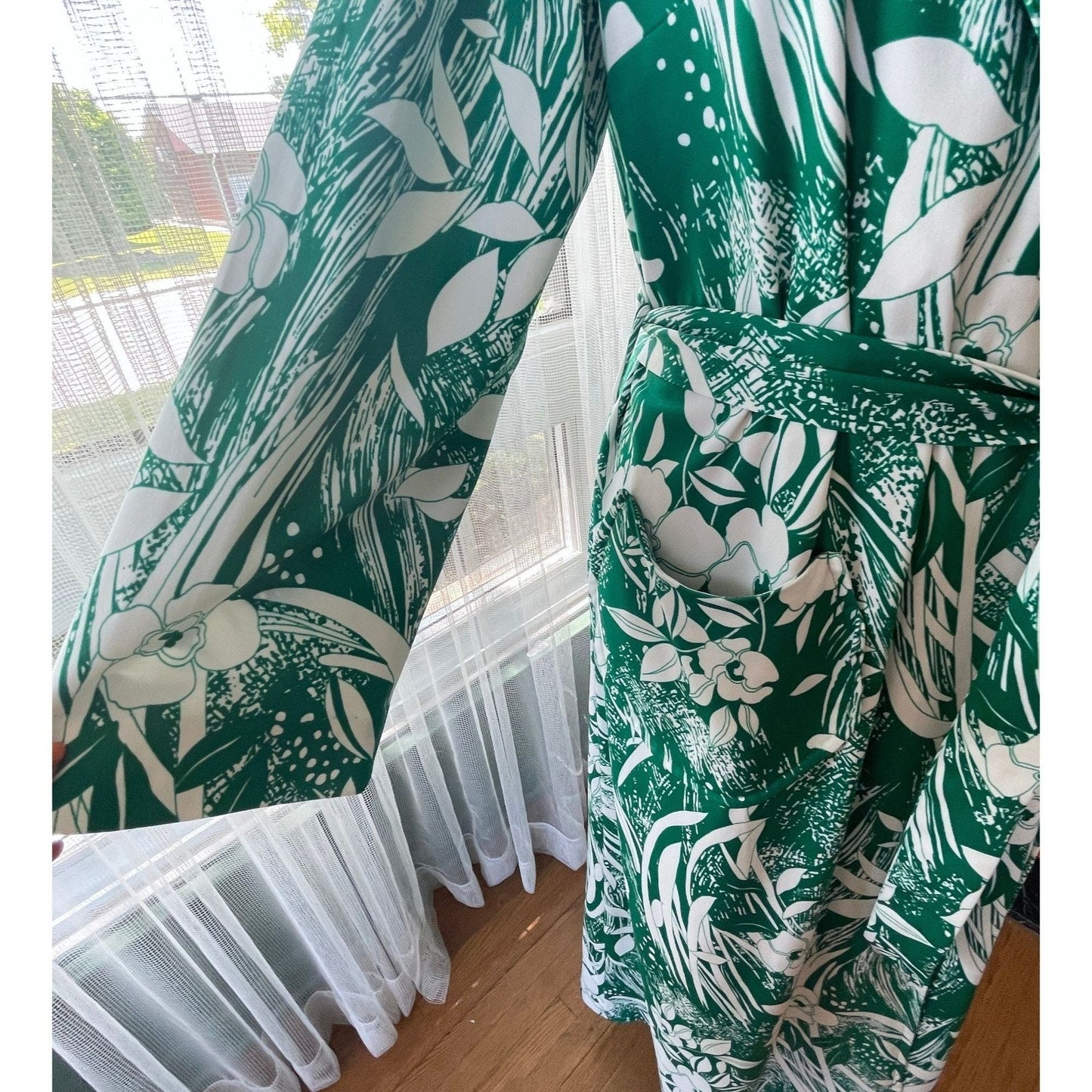 Vintage 70s house dress, green floral