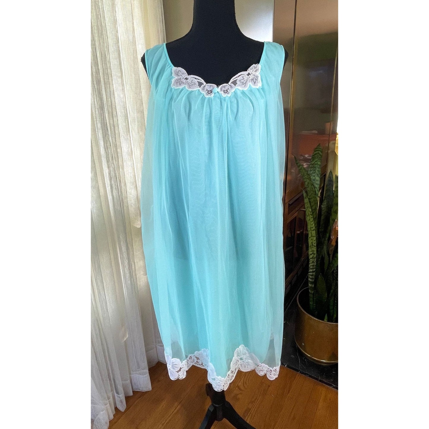 Vintage 1960s night dress, sleeveless nightgown, by Dorsay Deluxe