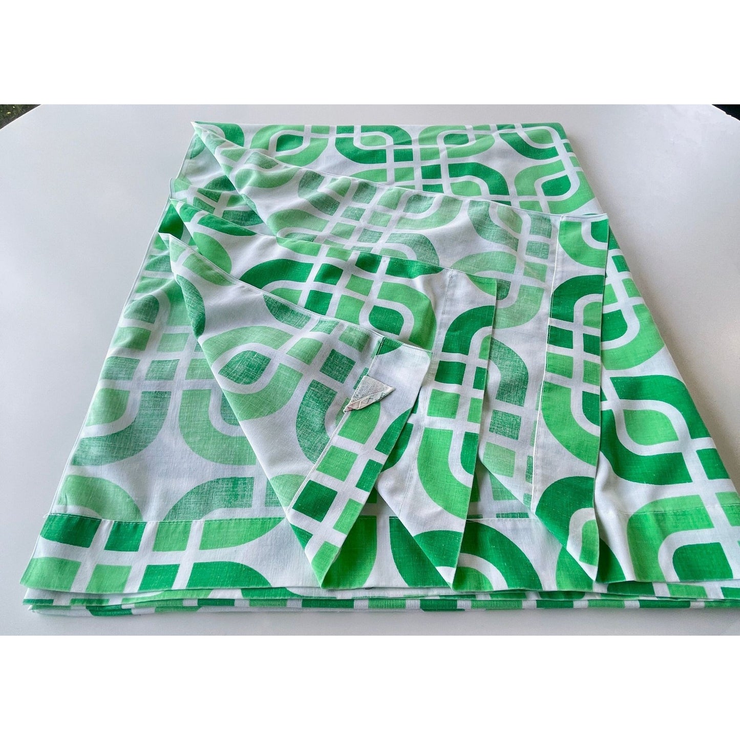 Vintage 70s flat sheet, full size / queen size bed, Truprest
