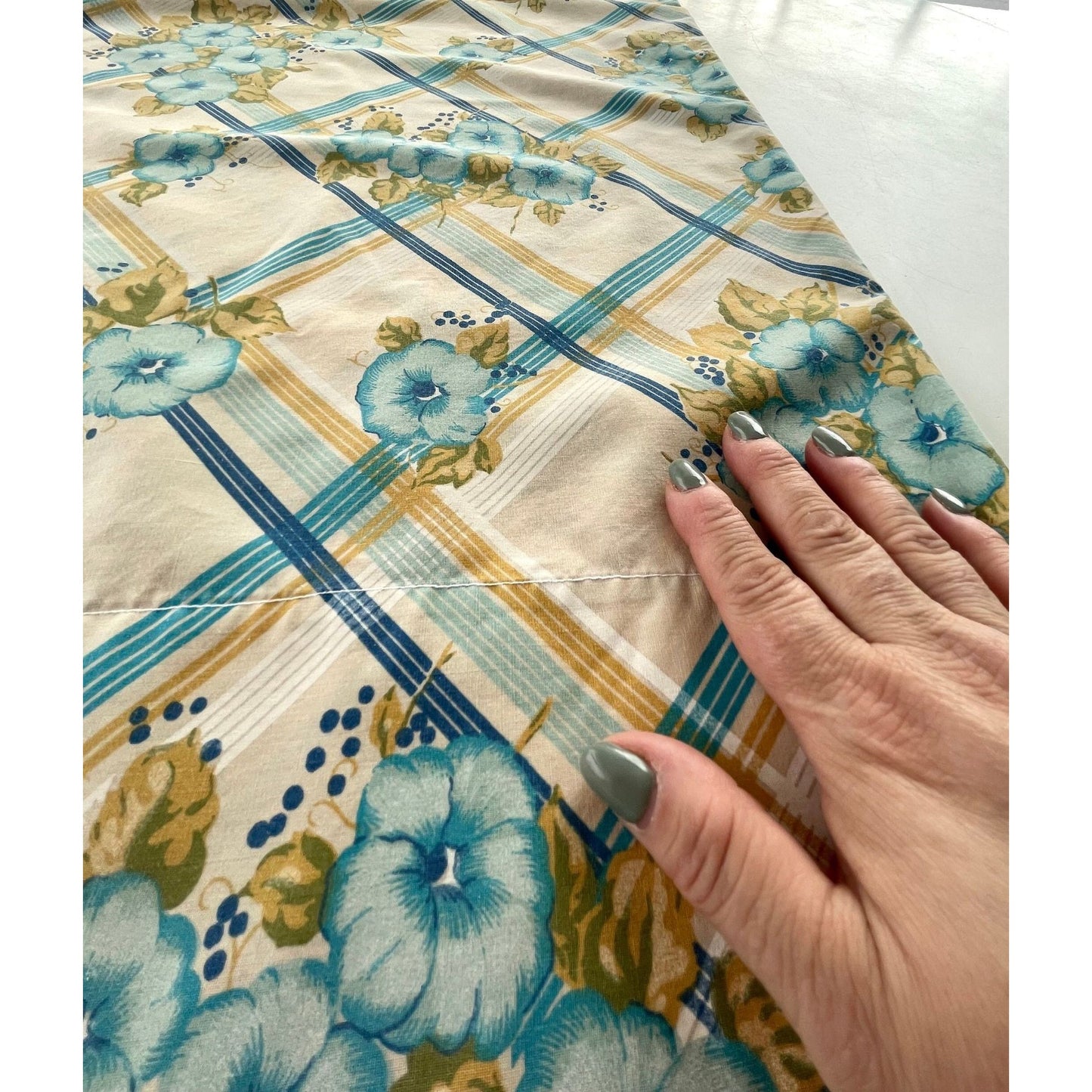 Vintage 70s pillowcase, blue pansies flowers