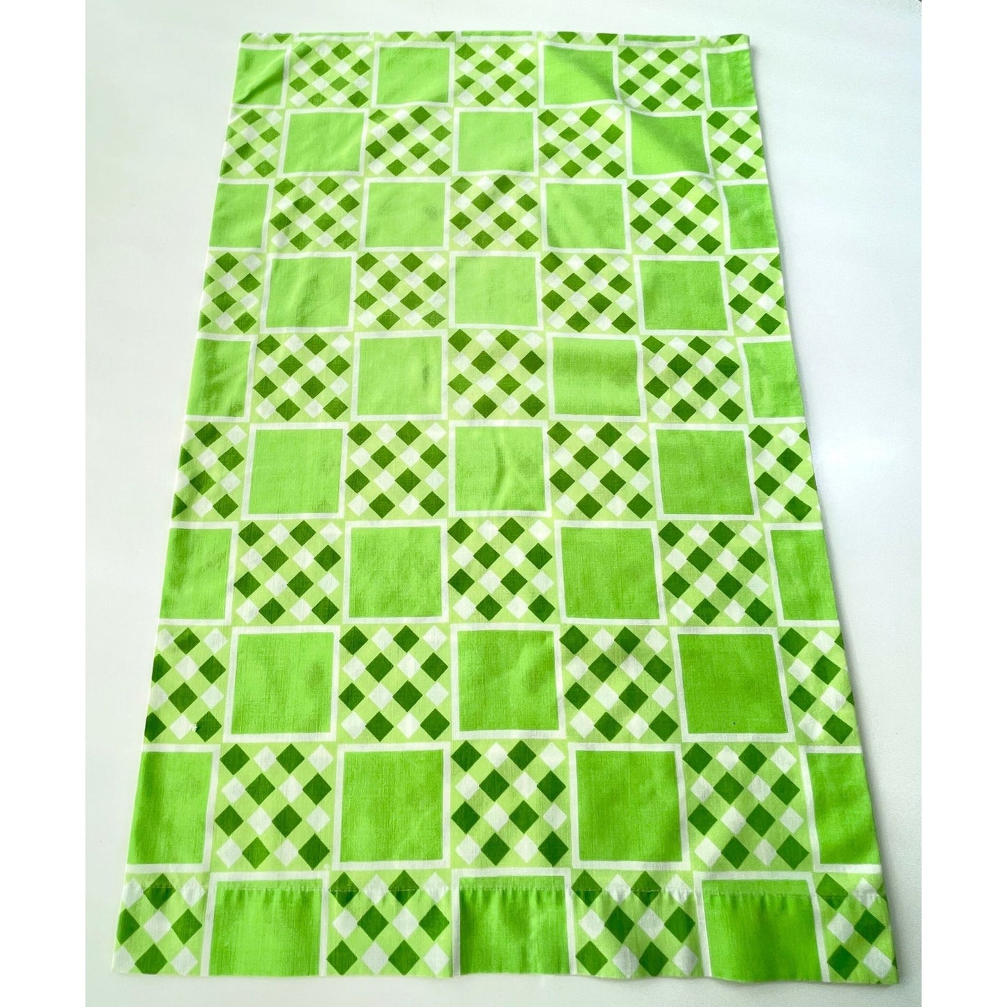 Vintage 70s green pillowcase,  TruPrest