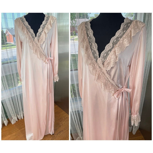 Vintage 1950s pink robe, nylon and lace, Linda Lingerie