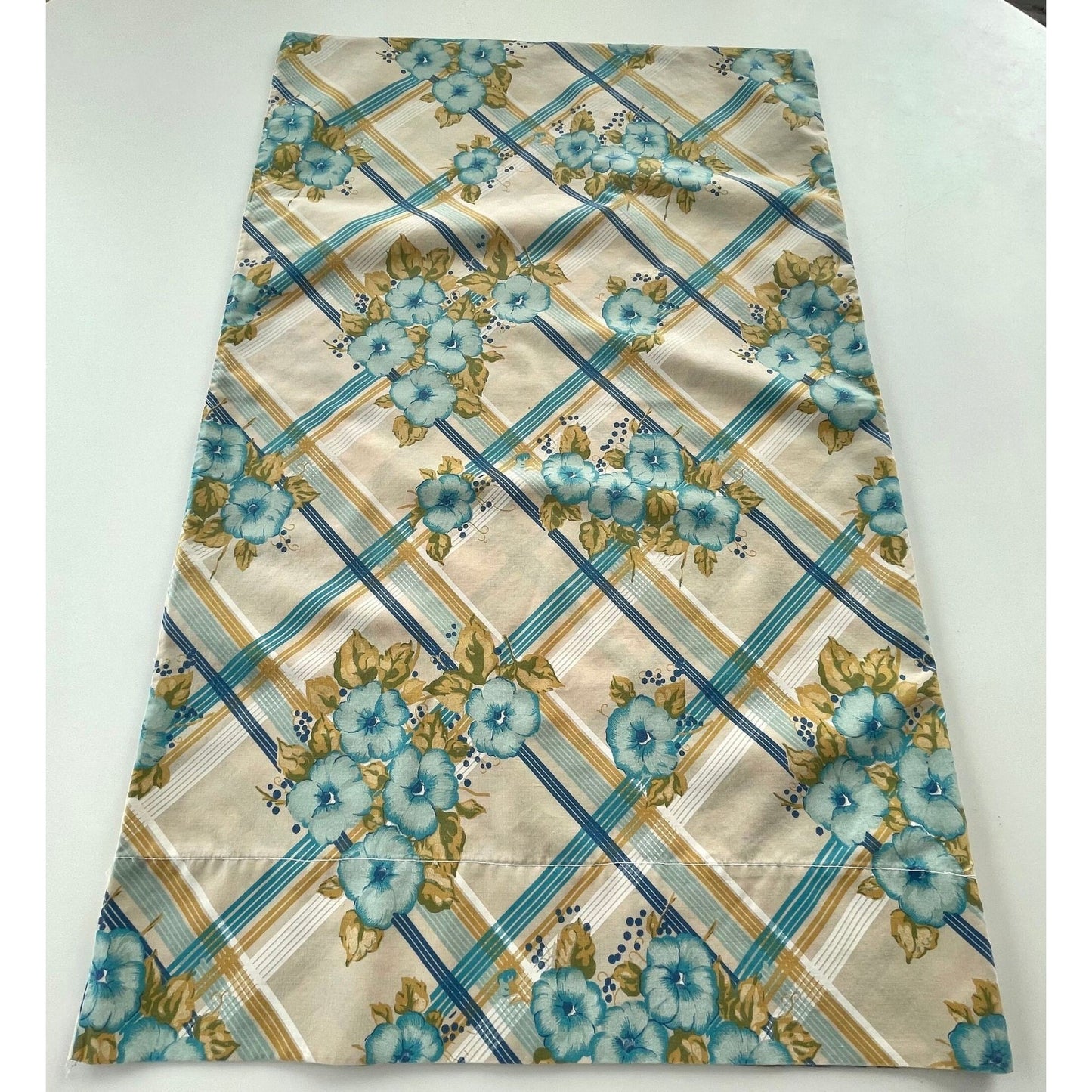 Vintage 70s pillowcase, blue pansies flowers