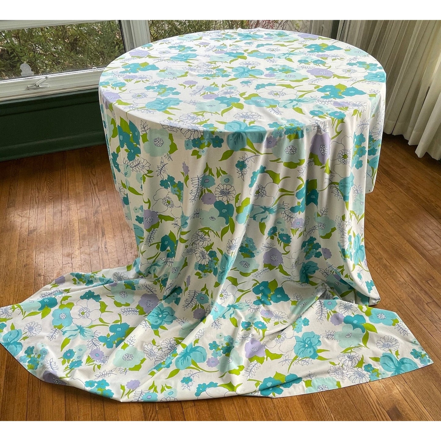 Vintage 70s flat sheet, queen / double size bed, TruPrest