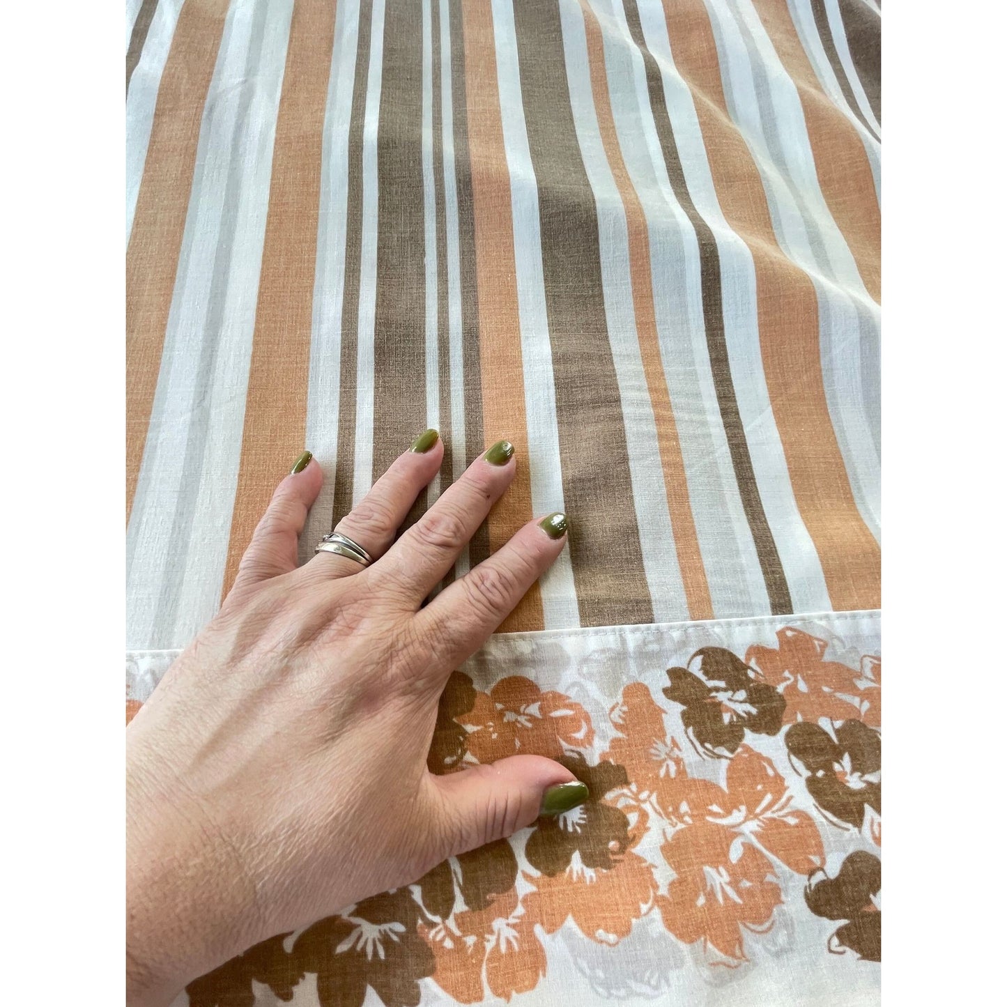 Vintage 70s flat sheet, double/full size, Truprest