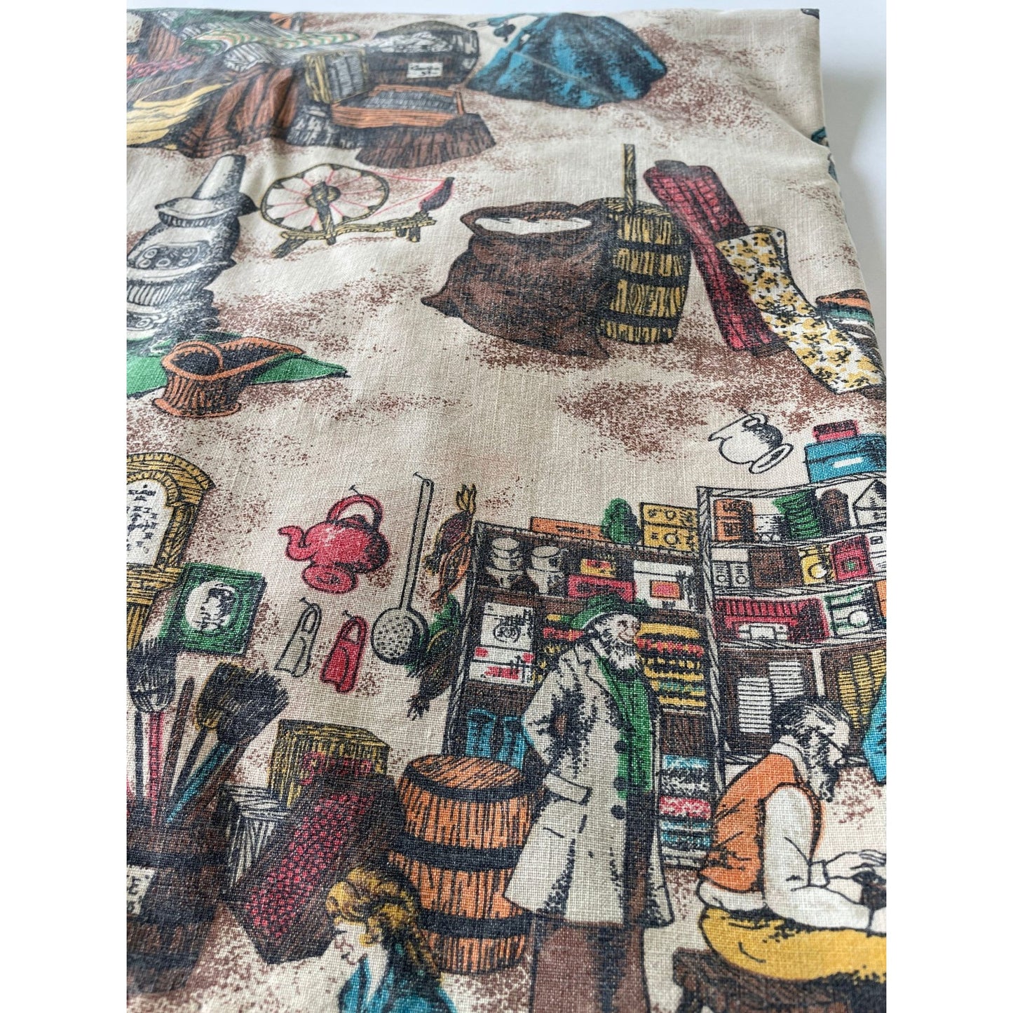 Vintage 60s pleated curtain, old general store country pattern