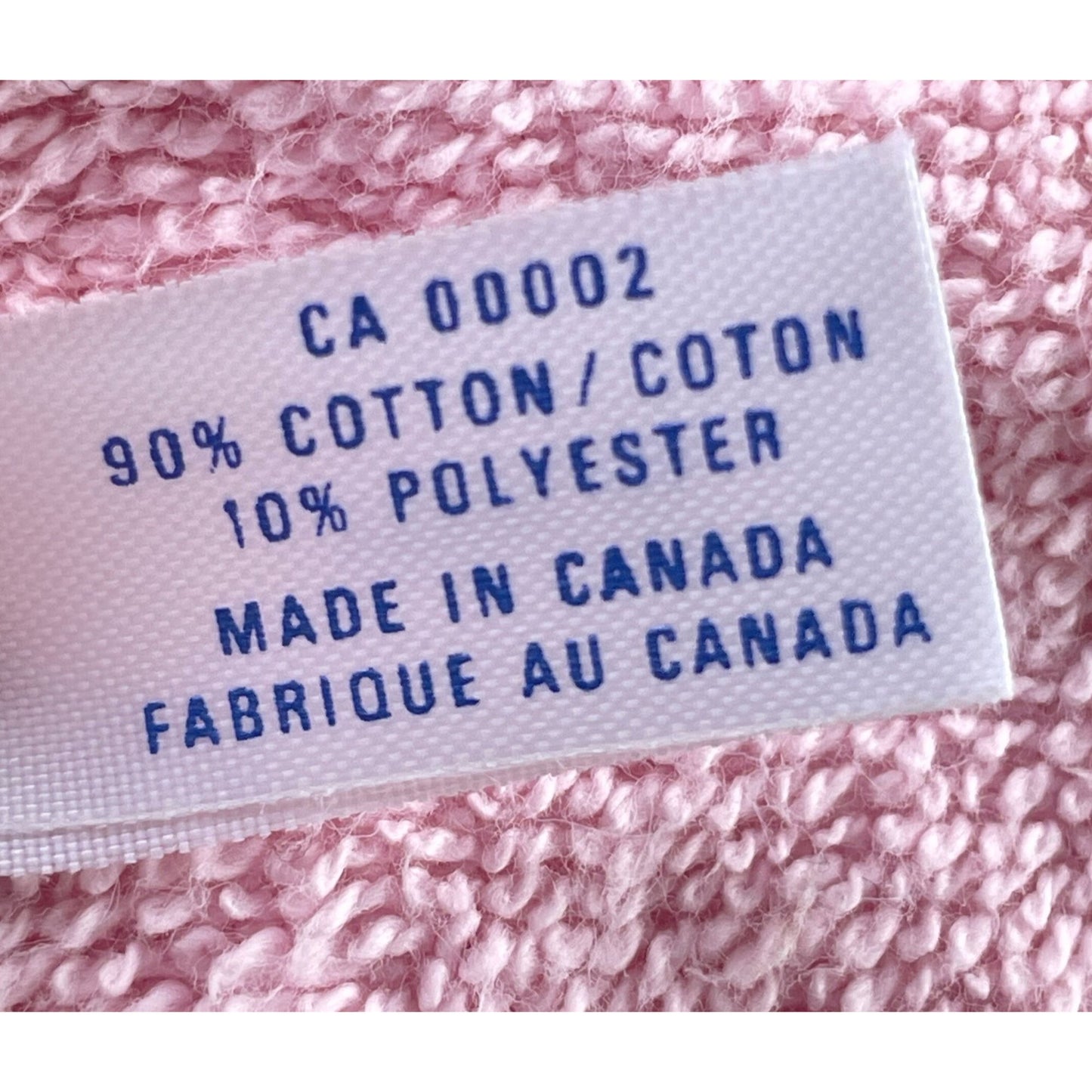 Vintage 70s bath towel, hot pink, fringed