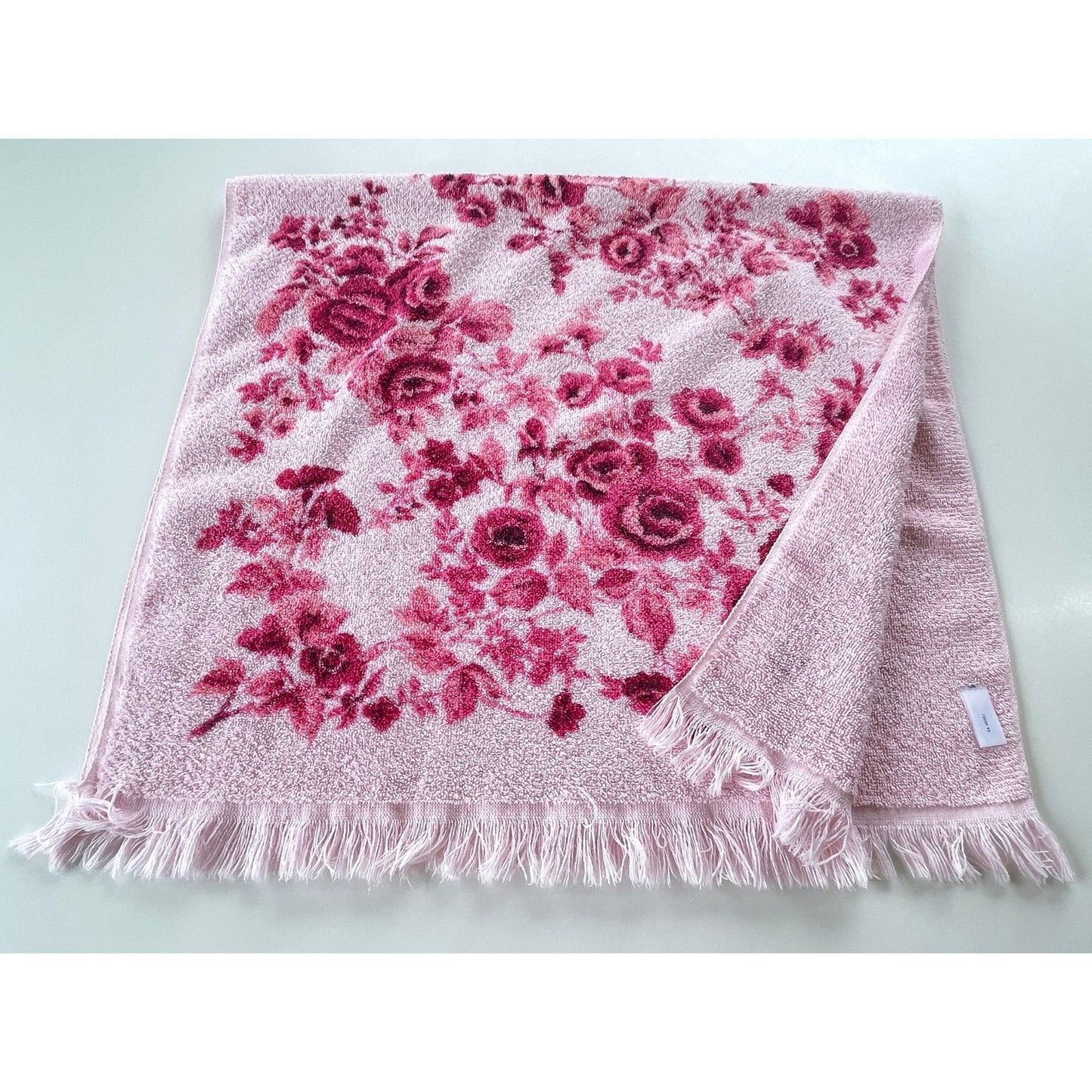 Vintage 70s bath towel, hot pink, fringed