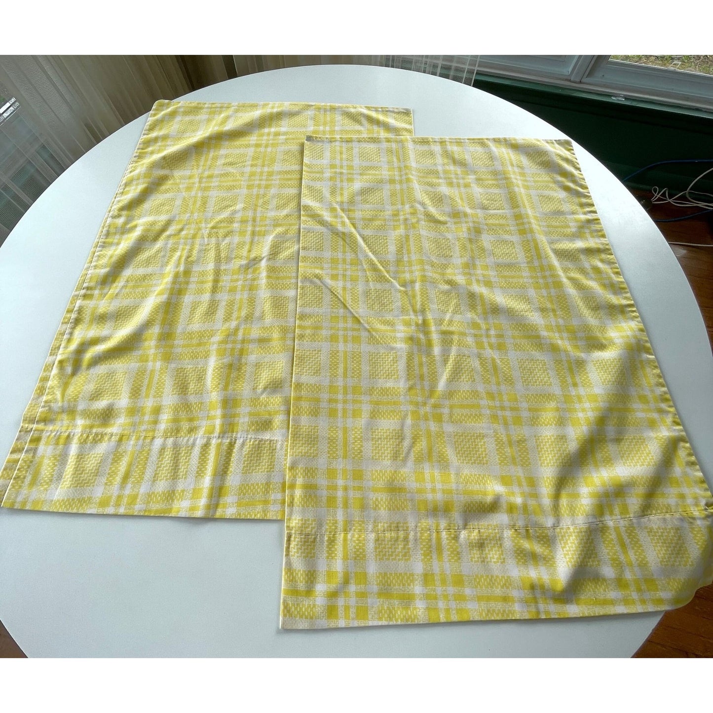 Vintage 70s yellow pillowcases