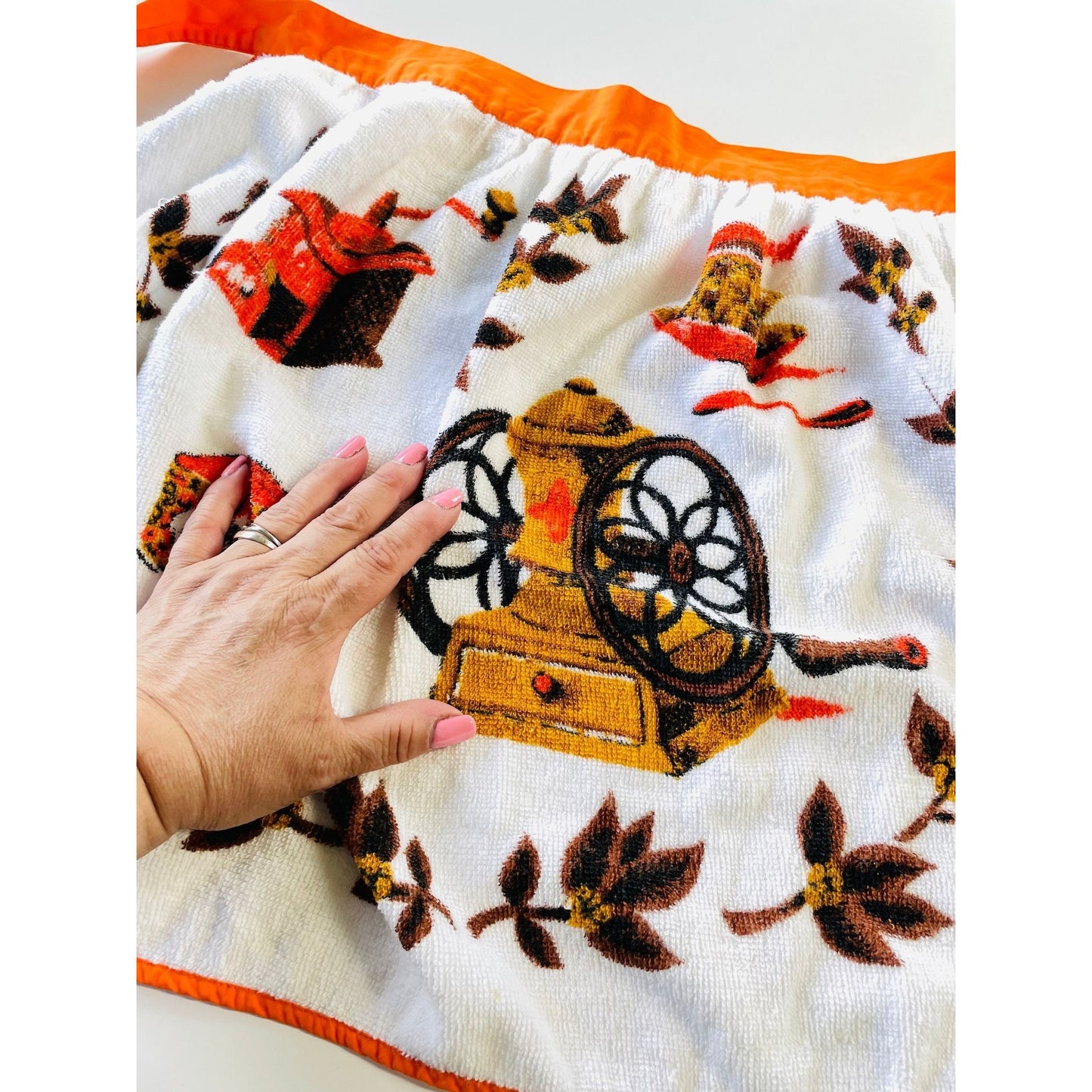 Vintage 70s half apron, terrycloth