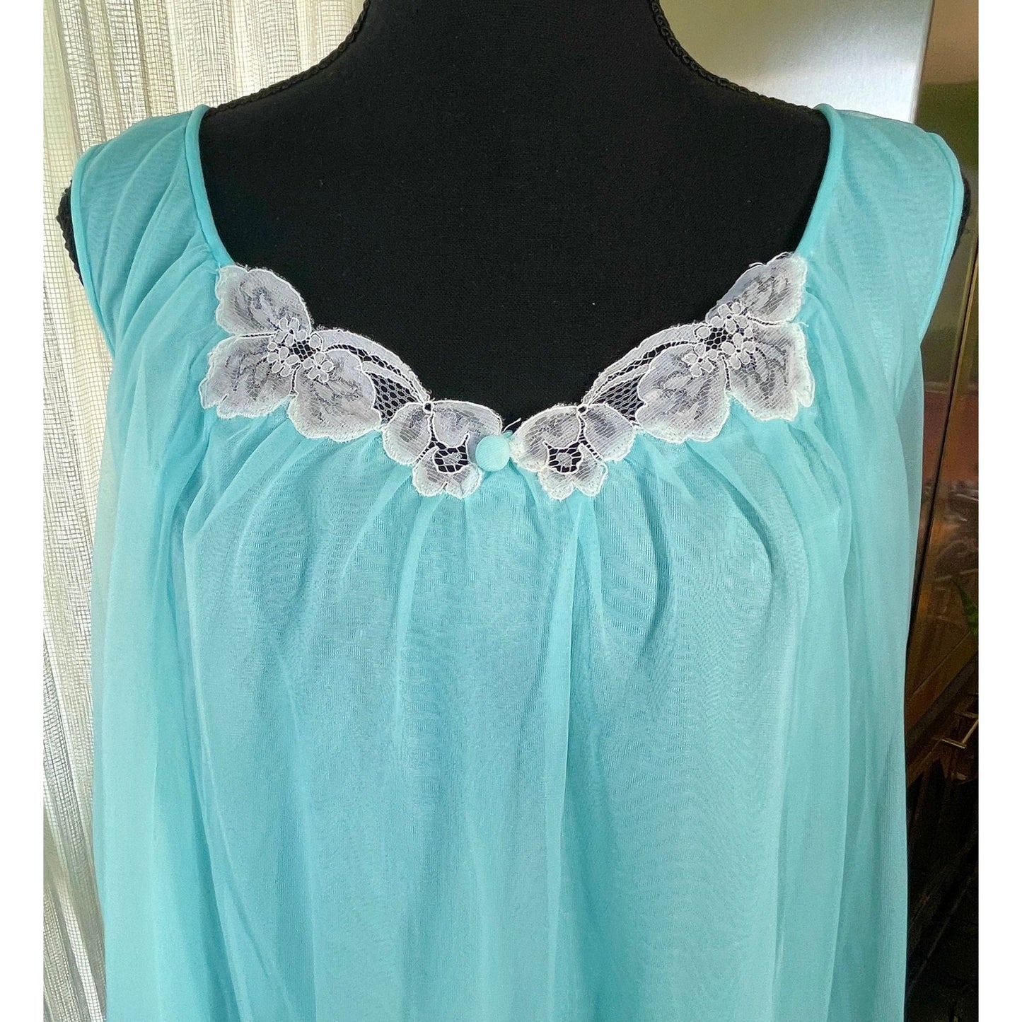 Vintage 1960s night dress, sleeveless nightgown, by Dorsay Deluxe