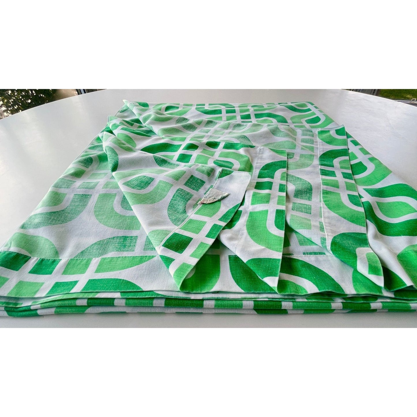 Vintage 70s flat sheet, full size / queen size bed, Truprest