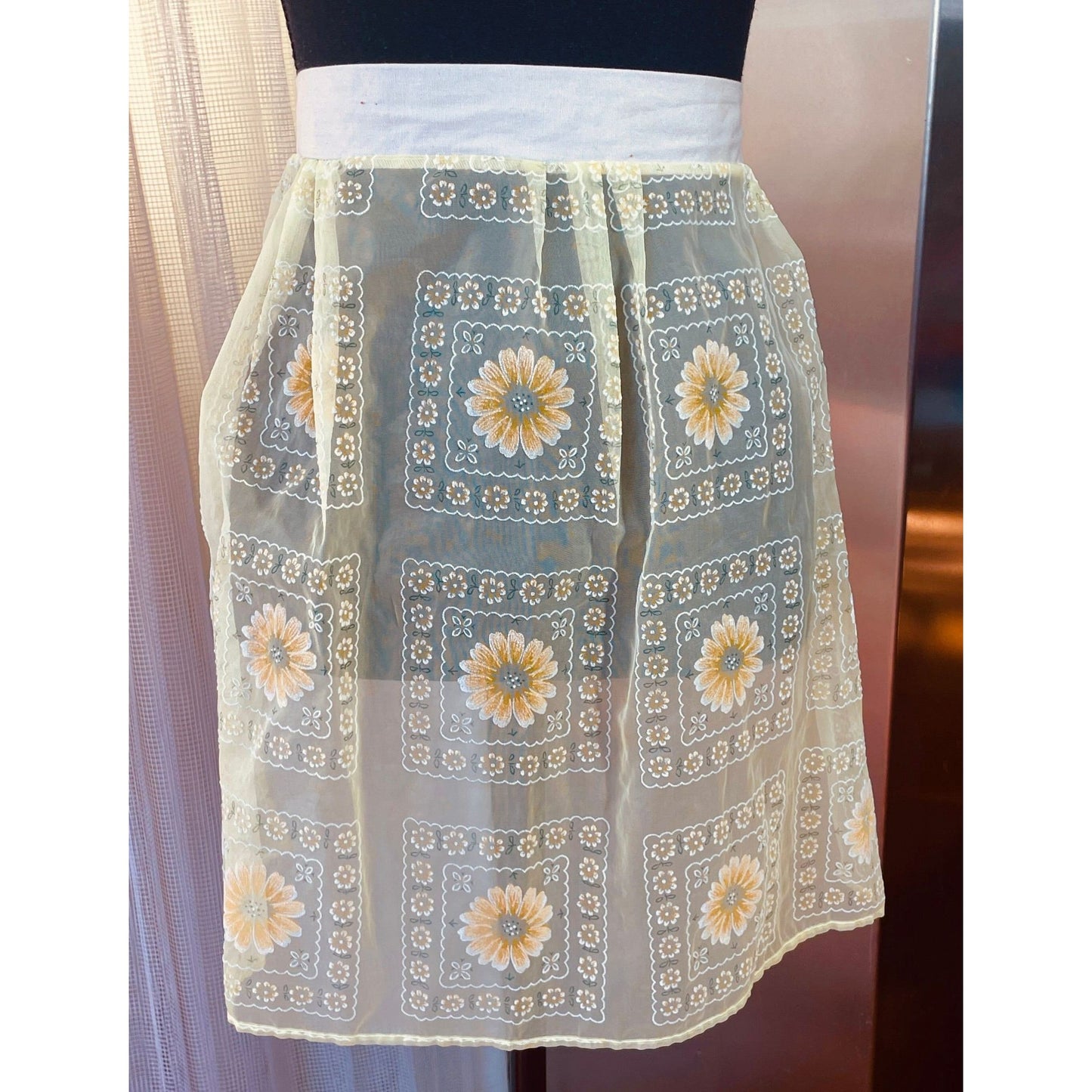 Vintage 50s flocked flowers organza half apron
