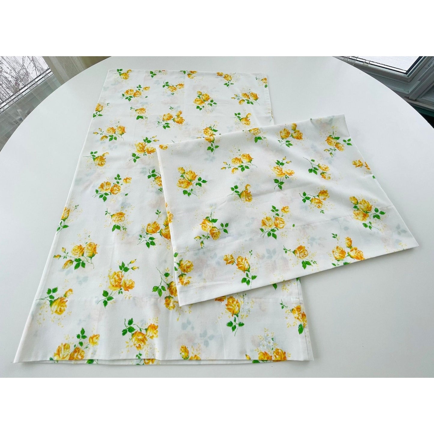 Vintage 70s pillowcases set,  yellow and orange flowers, Dan River