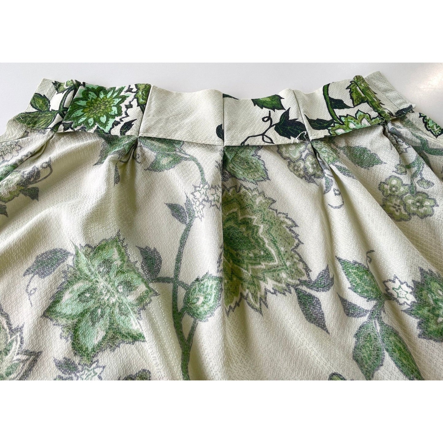Vintage 60s pleated curtain, green and white bold floral fiberglass panel