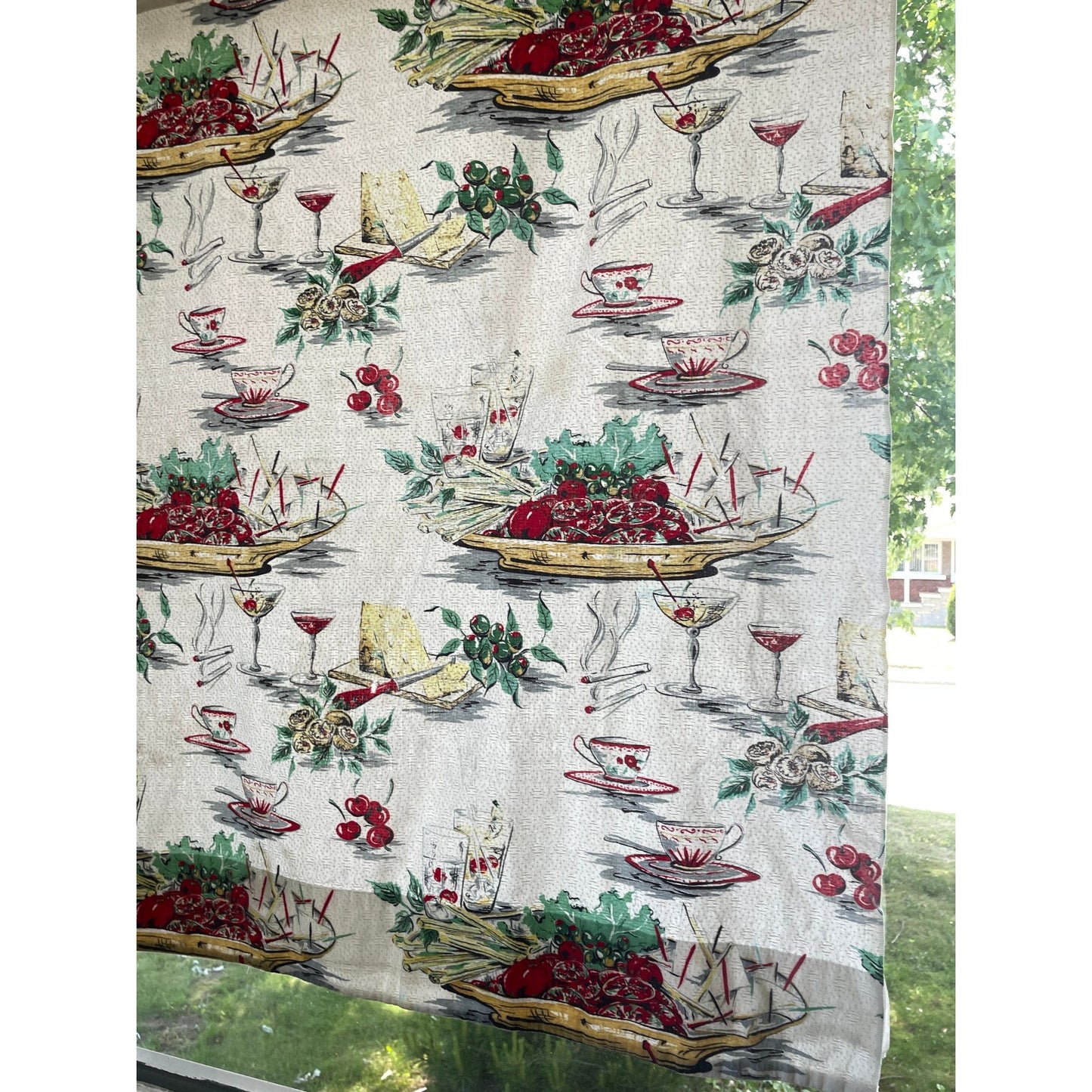 Vintage 50s barkcloth curtain, novelty print fruits, cocktails pattern panel