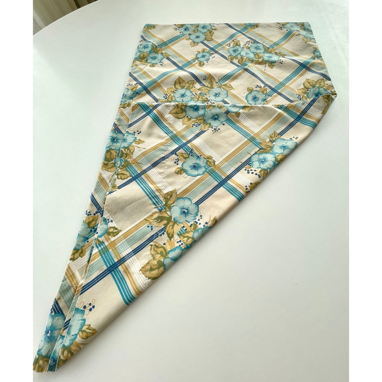 Vintage 70s pillowcase, blue pansies flowers