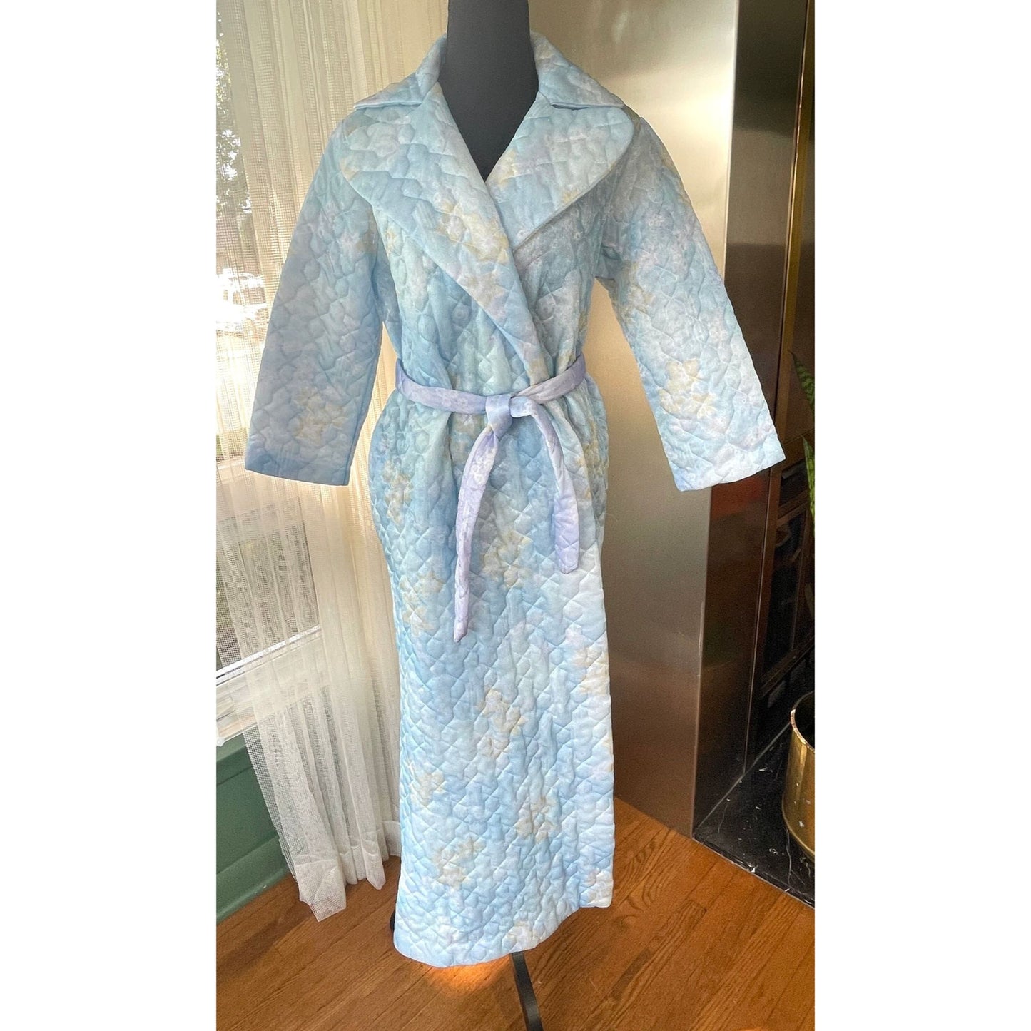 Vintage 70s robe, quilted house coat, Hamilton Lingerie