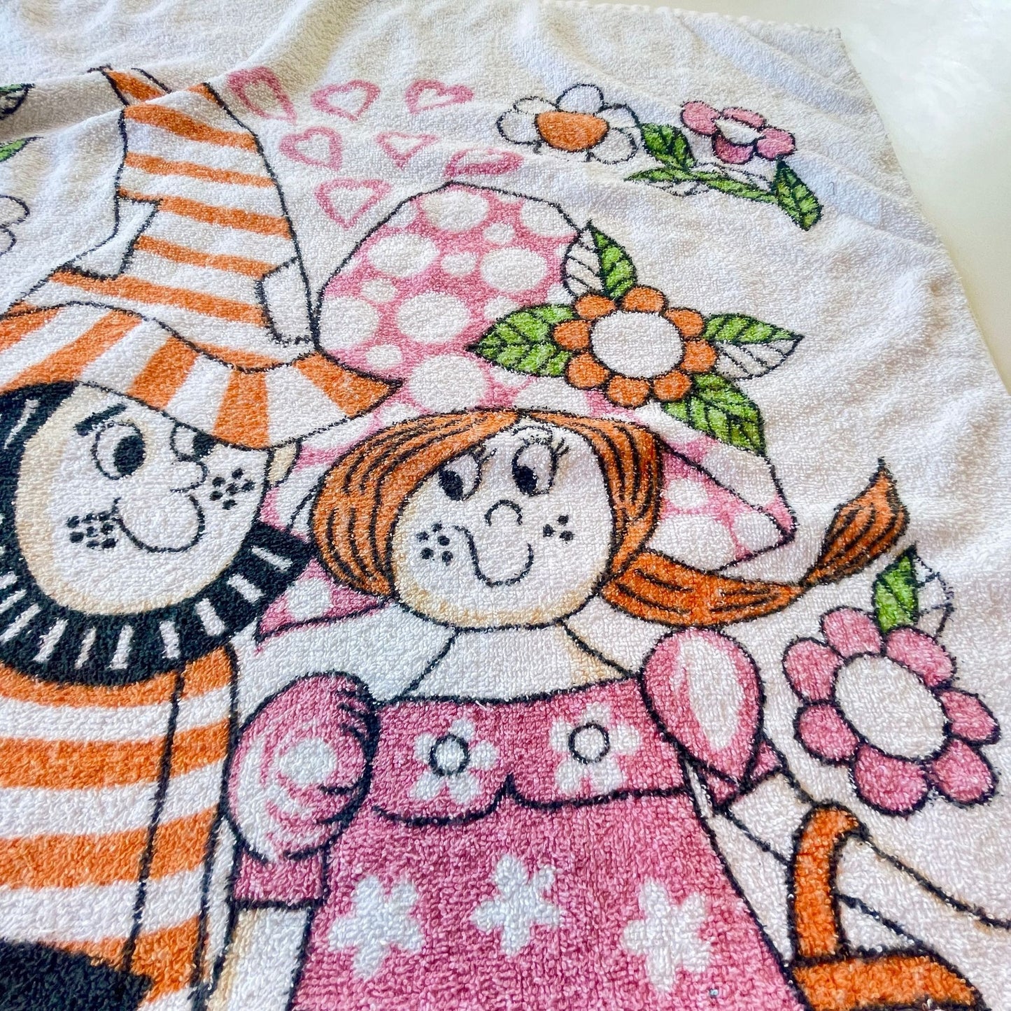 Vintage 70s beach towel