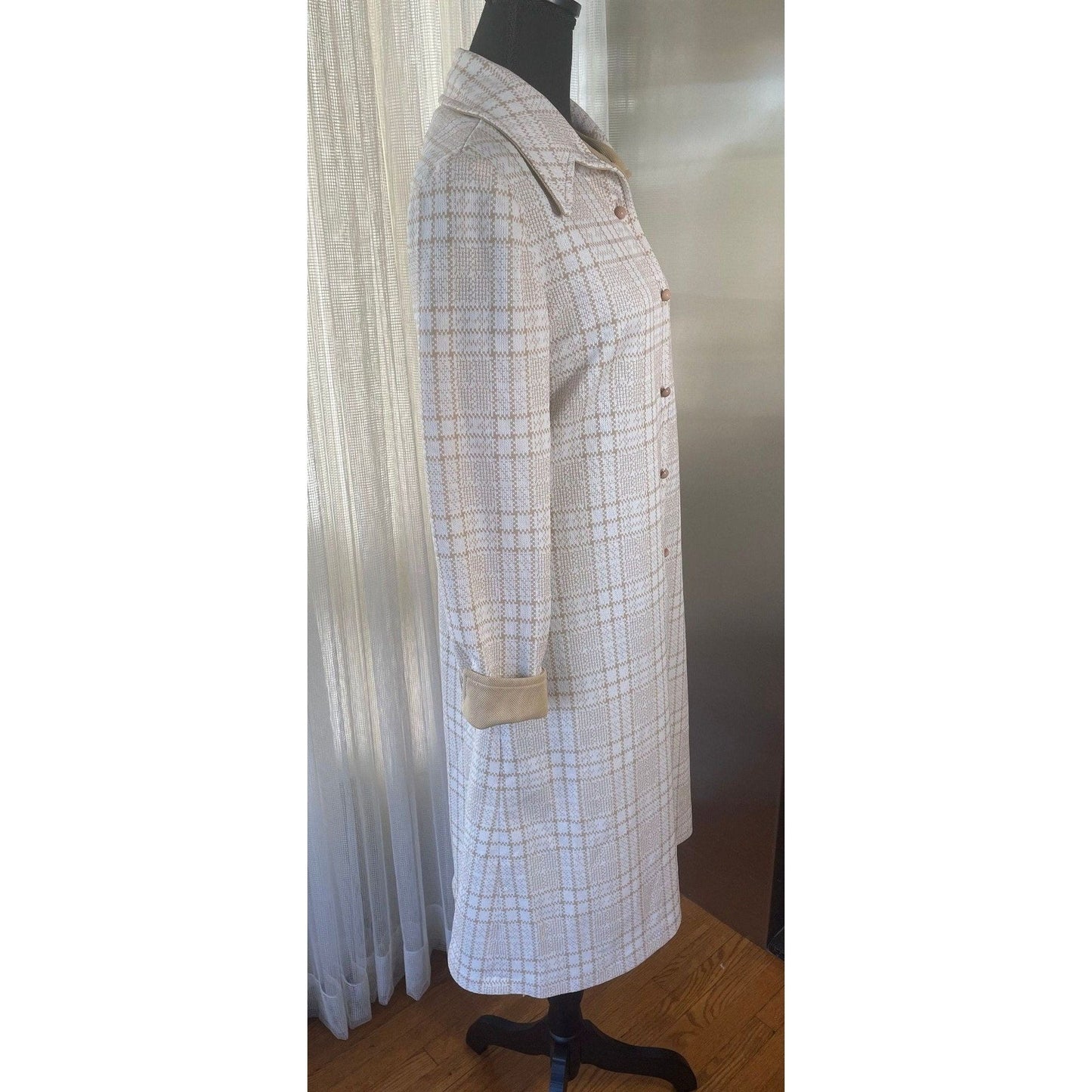 Vintage 70s dress, tan buffalo check pattern, long sleeves, Leo Danal