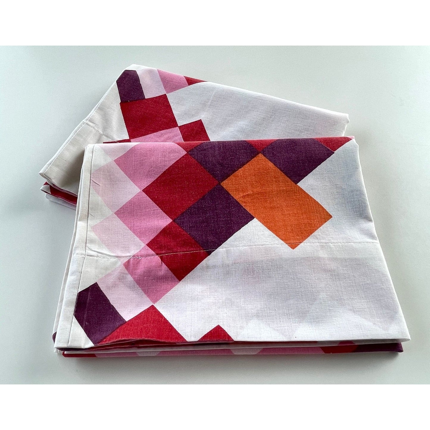 Vintage 70s geometric pillowcases, Truprest