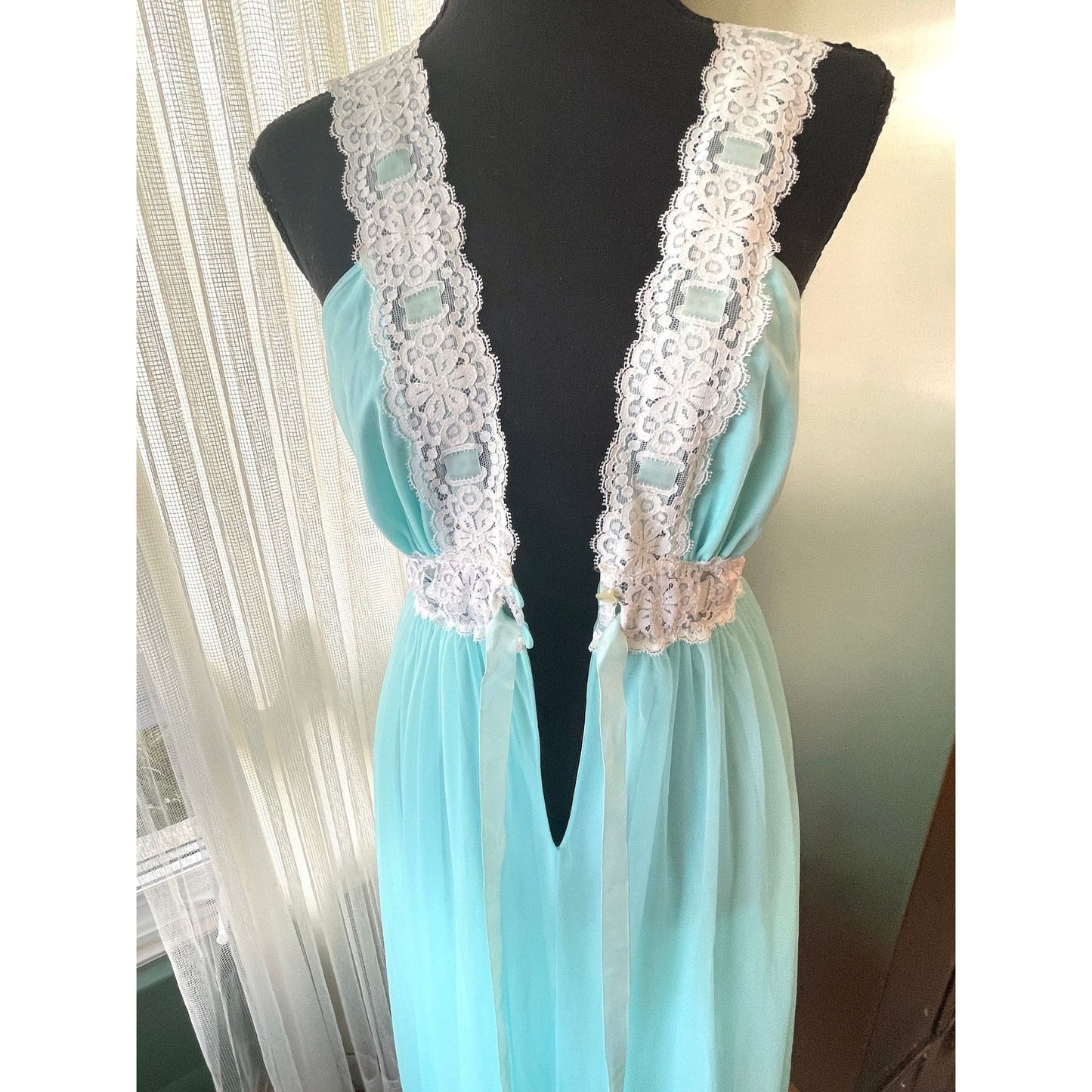 Vintage 1950s night dress, by Linda Underlovelies, turquoise sheer negligee