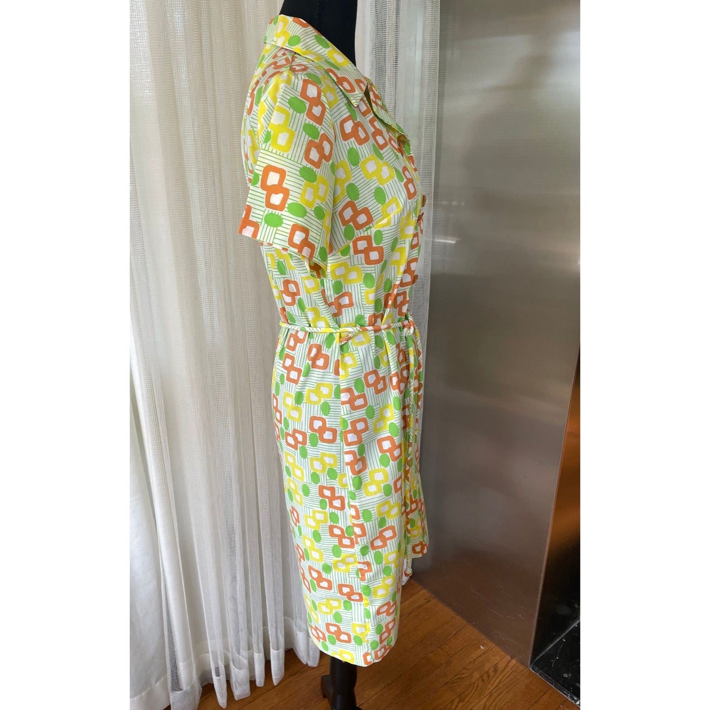 Vintage 70s dress, yellow, green, orange geometric pattern, short sleeves