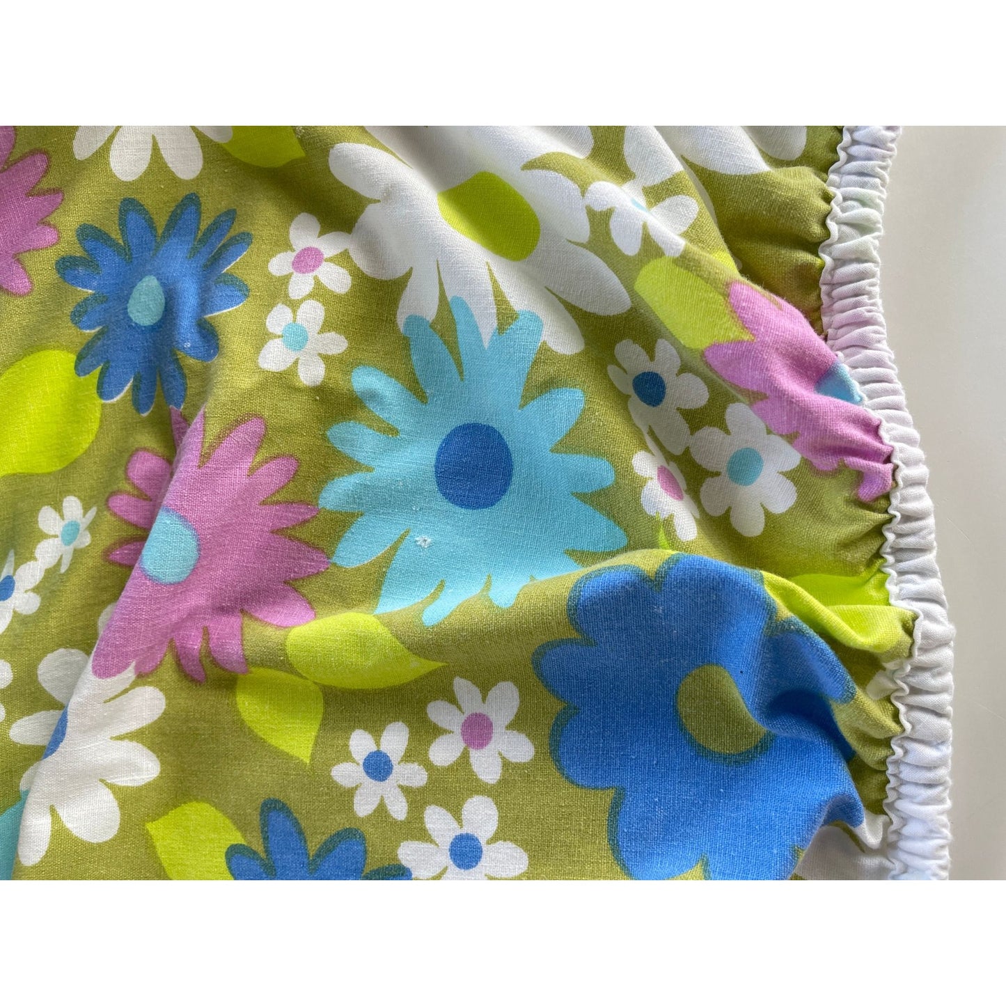 Vintage 70s fitted sheet, Wabasso, twin size bed