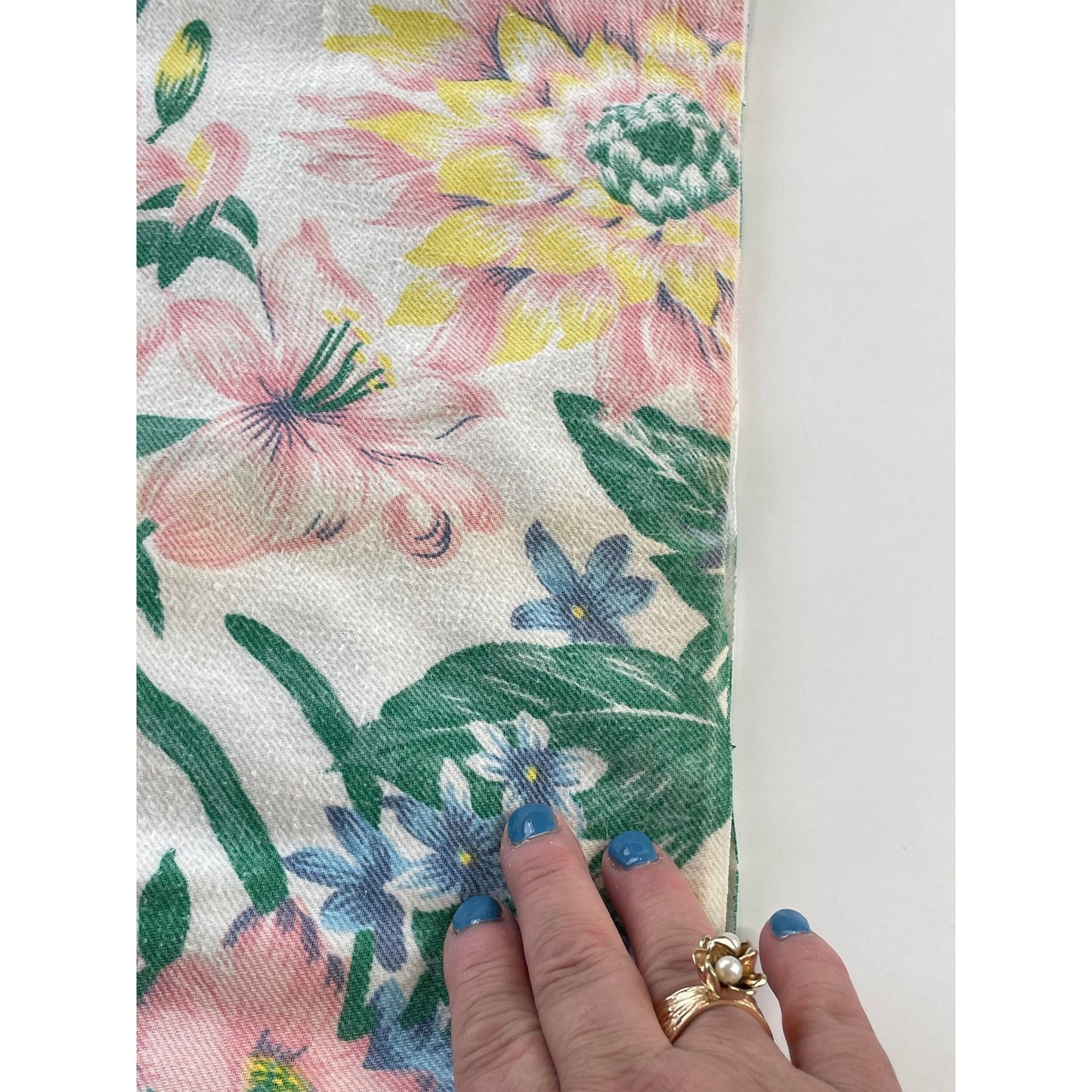 Vintage 80s flat sheet, flannel, large floral print, double/full size bed