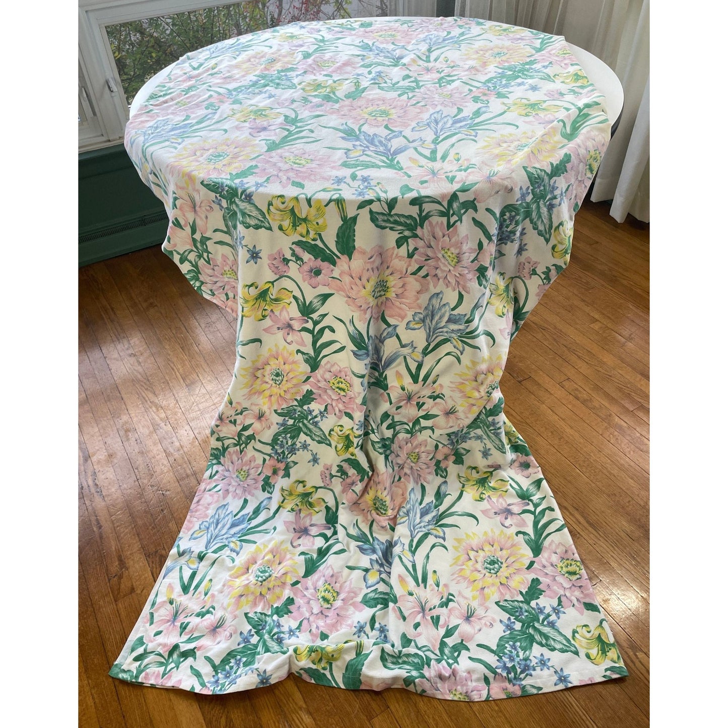 Vintage 80s flat sheet, flannel, large floral print, double/full size bed