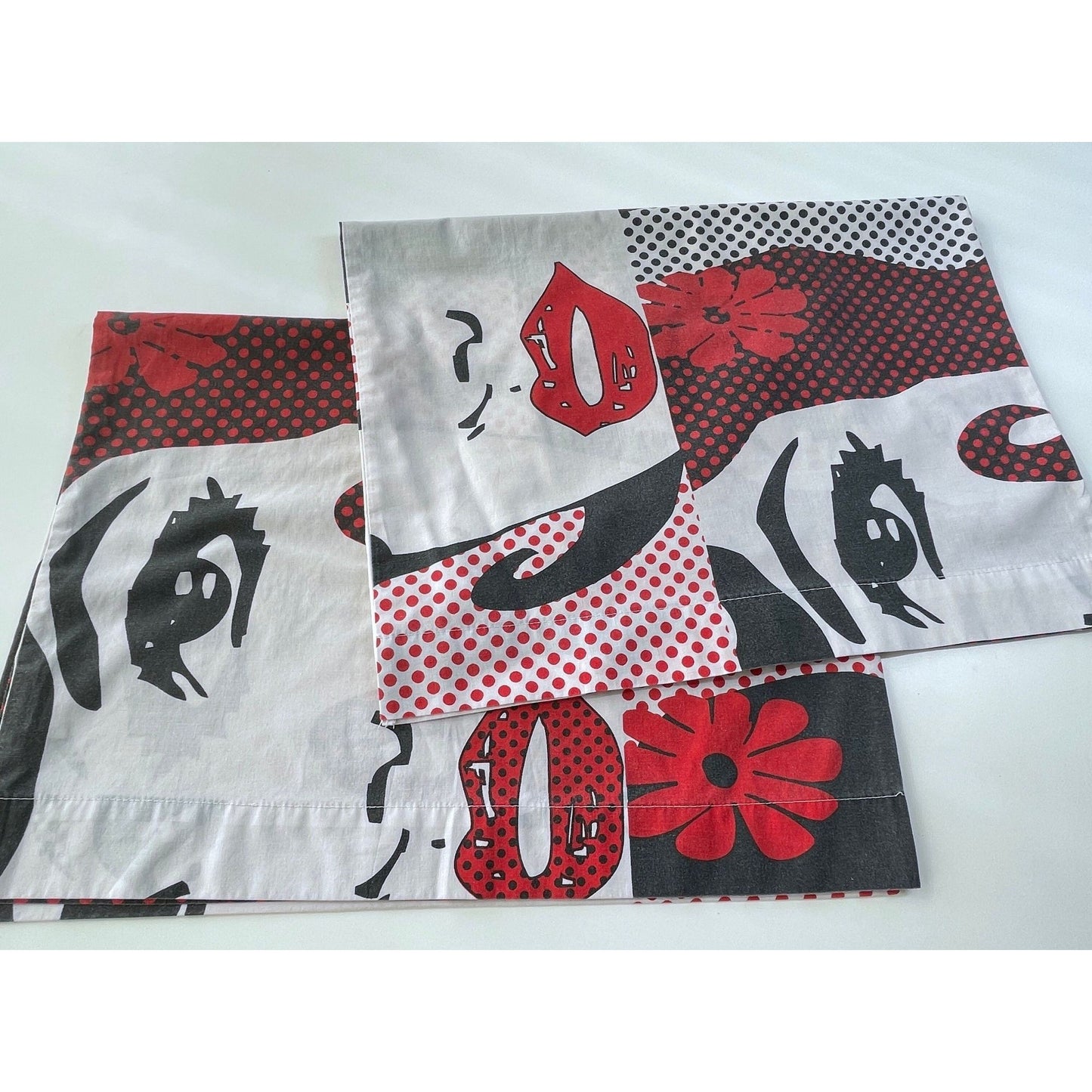 Vintage 80s Pop Art pillowcases set