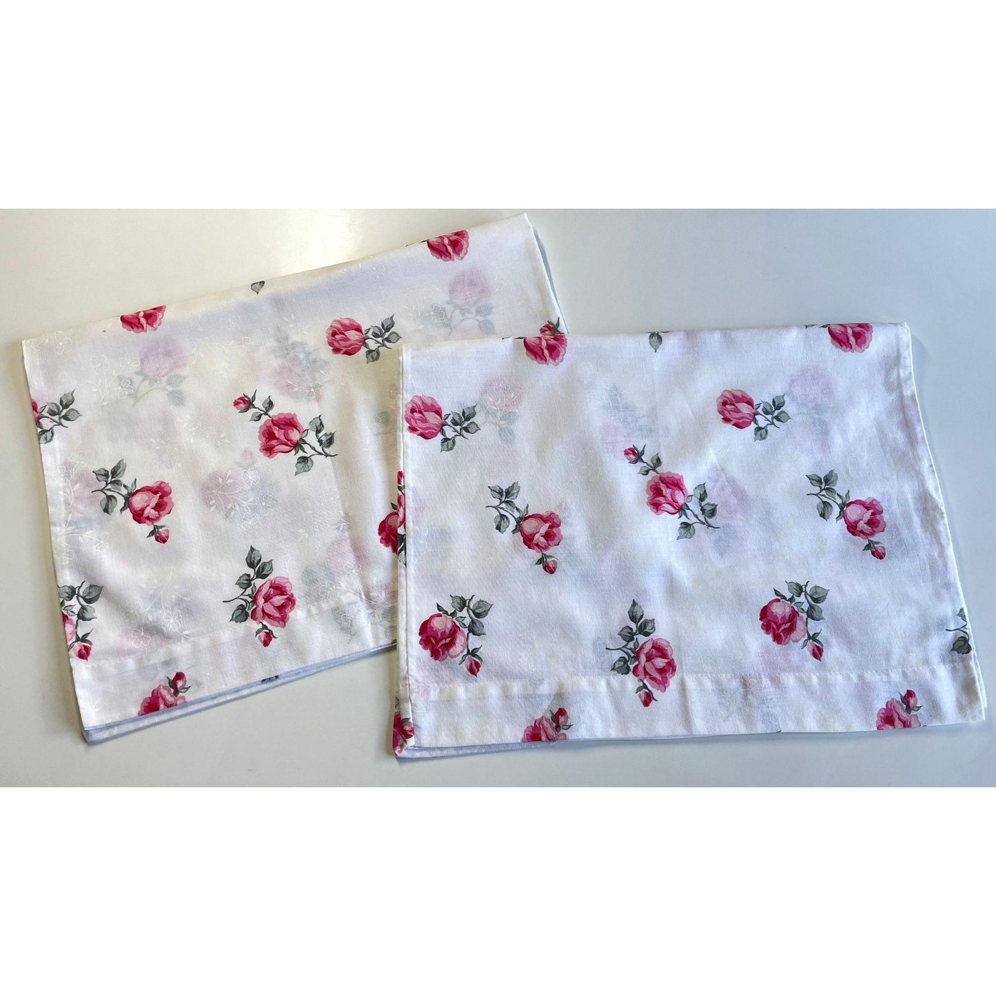 Vintage 70s pillowcases set, pink roses
