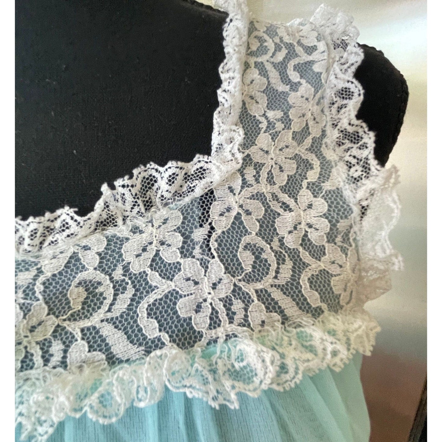 Vintage 1960s night dress, blue sleeveless negligee