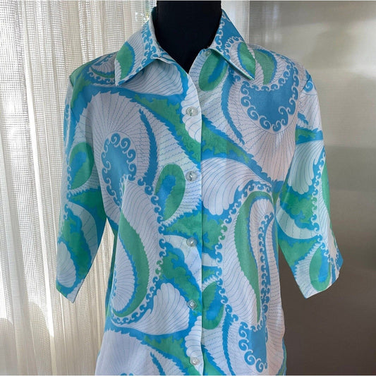 Vintage 70s blouse, large blue green paisley, 3/4 length sleeves