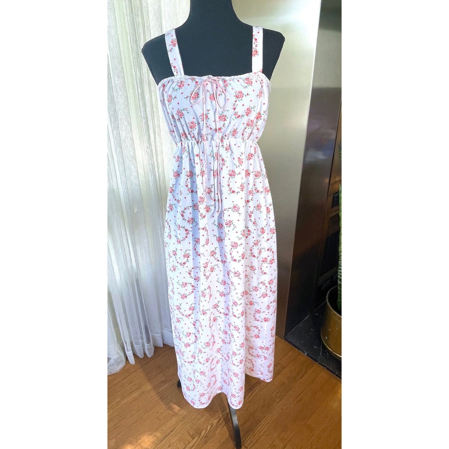 Vintage 1980s peignoir set, white and pink flannel negligee and bed jacket
