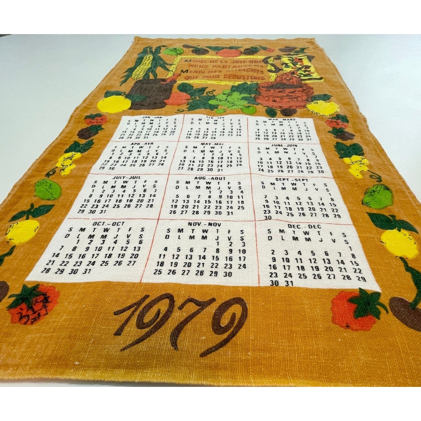 Vintage 1979 bilingual calendar tea towel