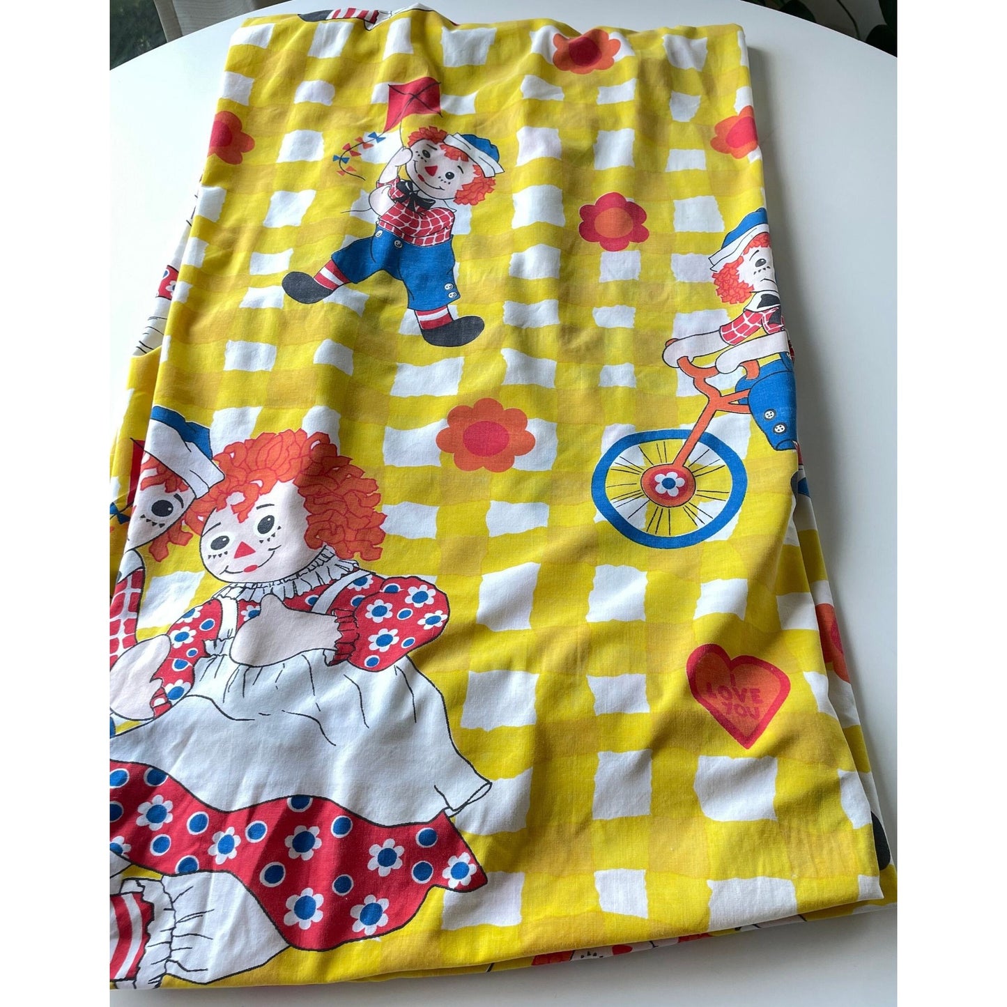 Vintage 70s fitted sheet, Raggedy Ann and Andy, twin size bed Bobbs-Merrill