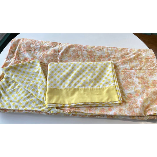 Vintage 70 comforter and flat sheet set, twin size bed