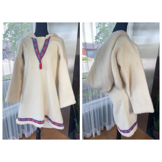 Vintage 1960s Inuit Amauti, 100% wool parka, built-in baby pouch