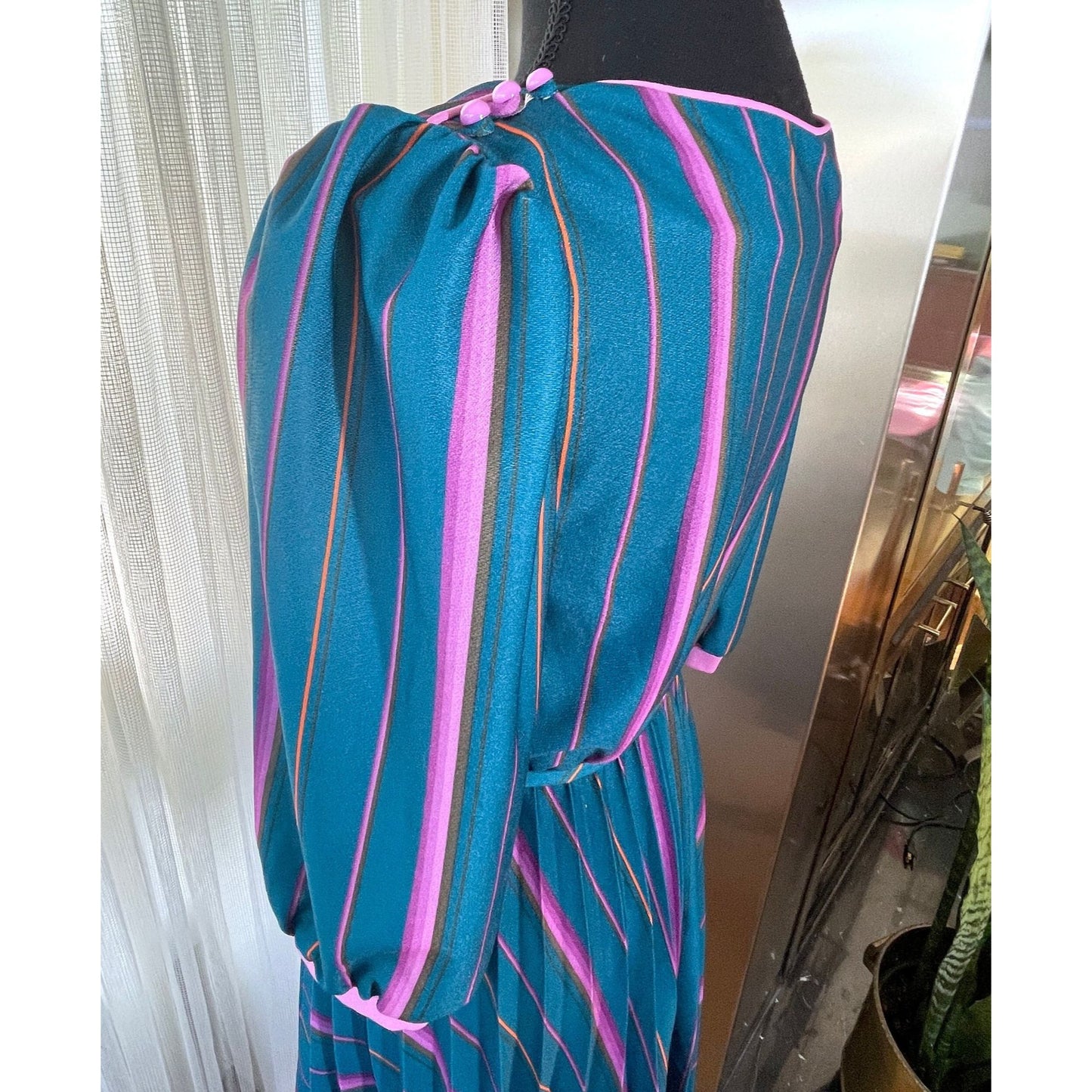 Vintage 80s dress, turquoise and pink stripes, long sleeves, pleated skirt