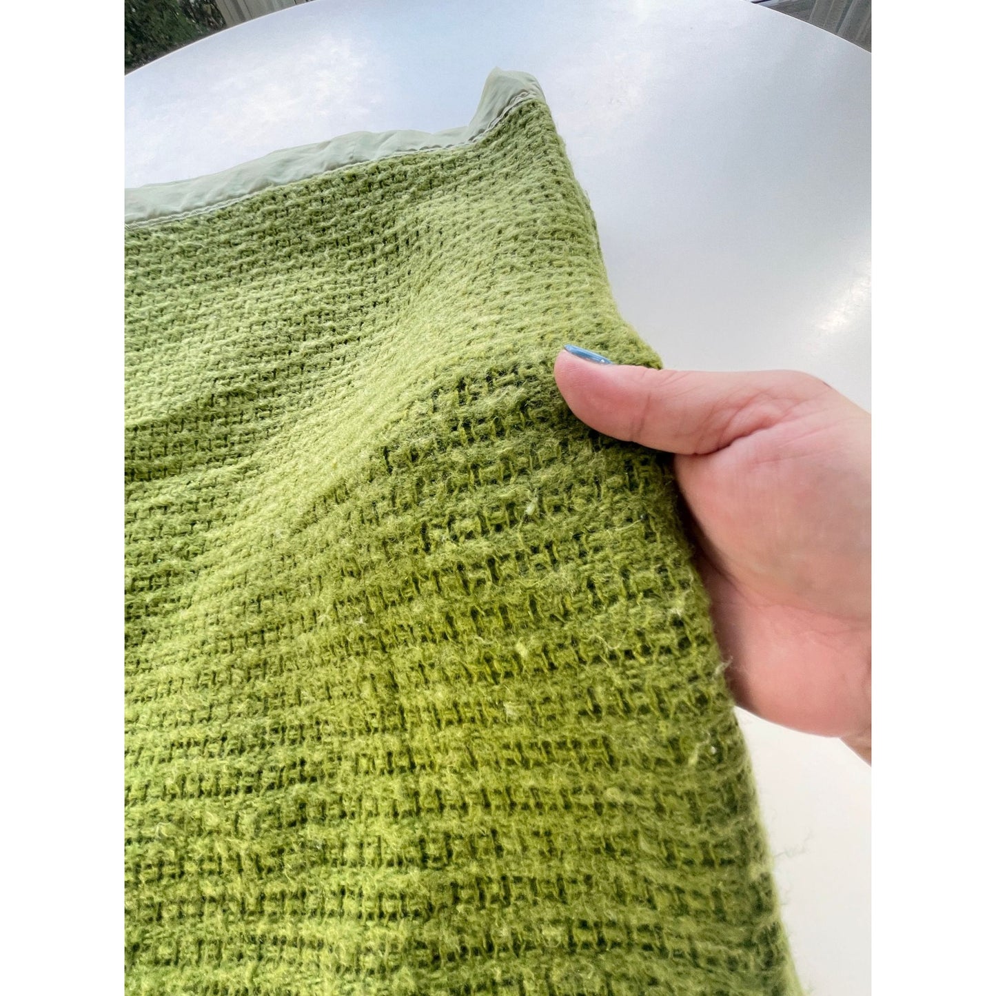Vintage 80s weave green blanket, double / full size blanket