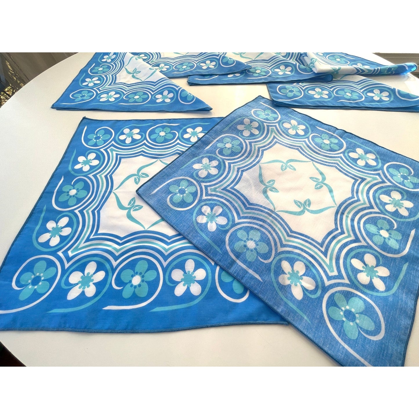 Vintage linen, blue cloth napkins, set of 7